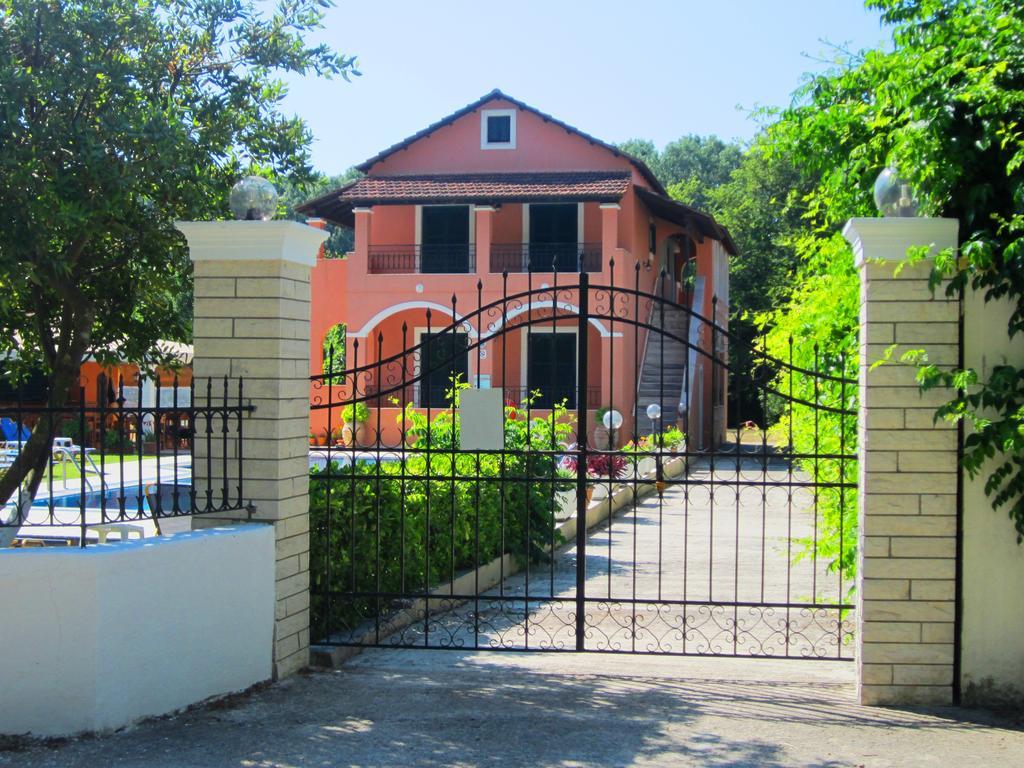 Varvara Studios&Apartments I Peroulades  Exterior foto